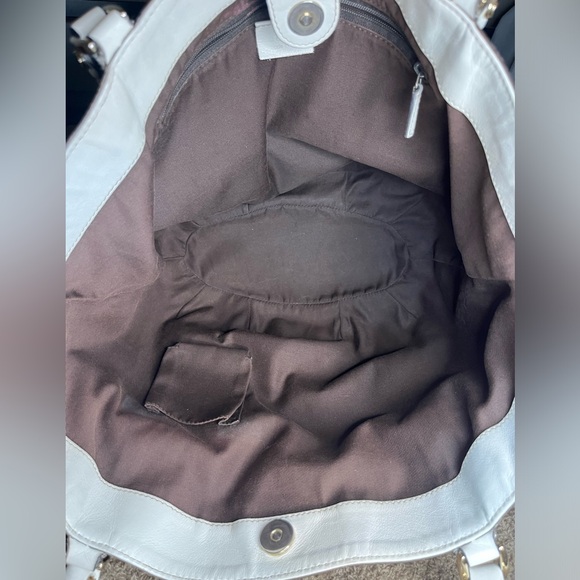 Gucci tote with wallet - Picture 8 of 16